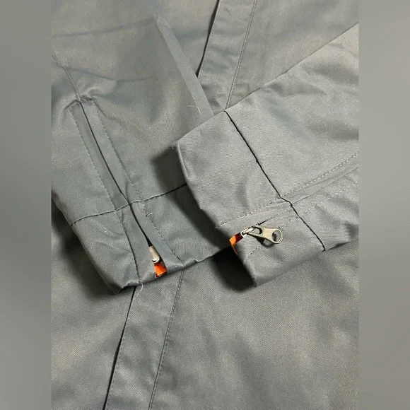 Nike Jacket - Picture 2 of 11